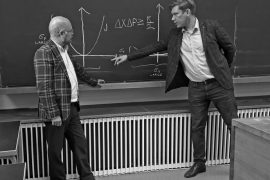 Jukka Liukkonen i Jussi Lindgren opisują zasadę nieoznaczoności Heisenberga, Uniwersytet Aalto.